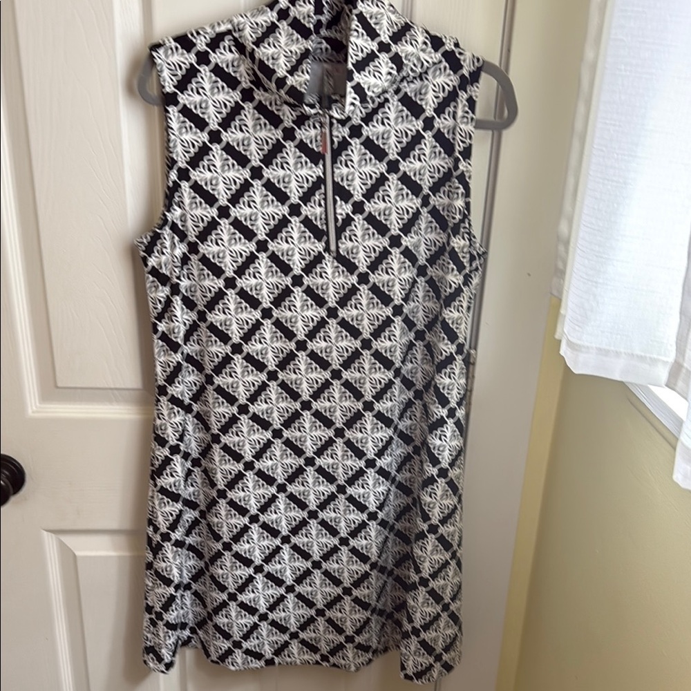 Lulu-B Black & White Sleeveless Zip-Front Tunic